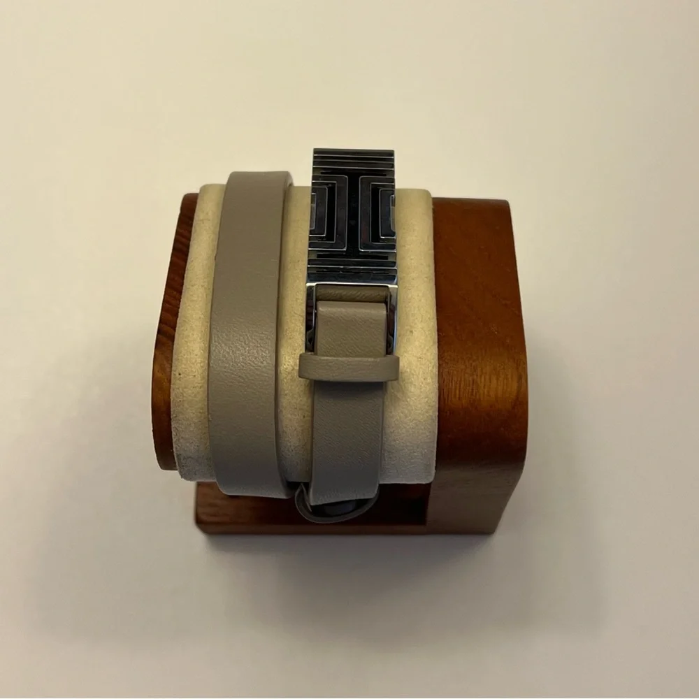 Tory Burch genuine tory